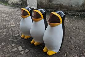 Penguin Dustbin